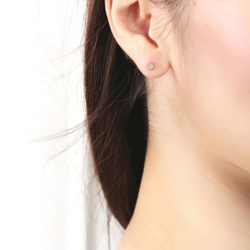 Cubic silver earring, RMB 89.00